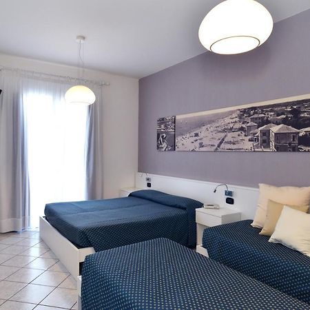 Hotel & Residence Progresso Лидо-ди-Езоло Номер фото